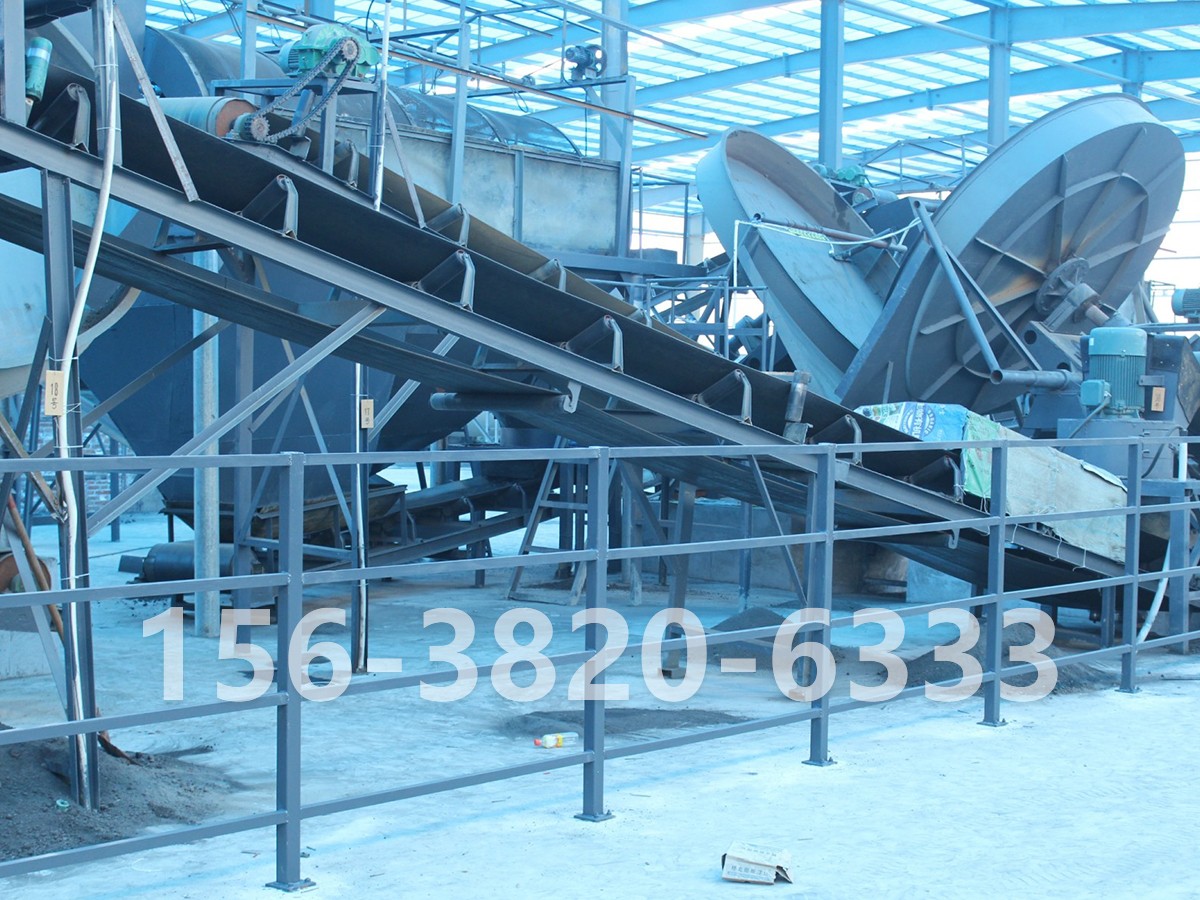 圓盤(pán)造粒機(jī)現(xiàn)場(chǎng)